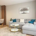 2bр In A Modern Complex *