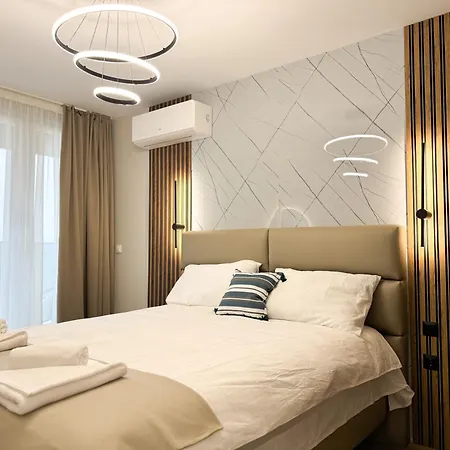 2bр In A Modern Complex Apartment *
