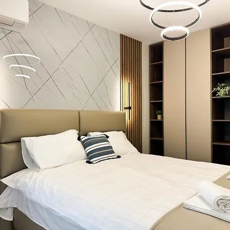 2bр In A Modern Complex Apartment