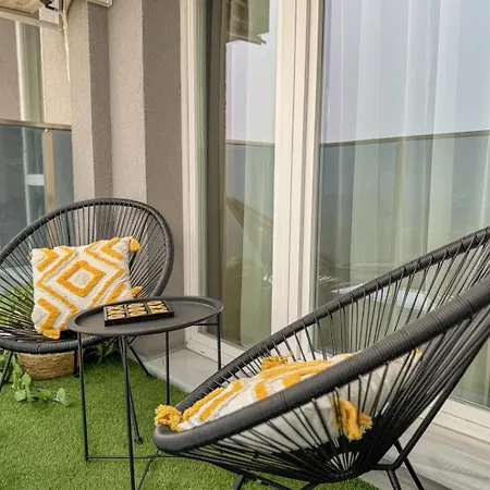 2bр In A Modern Complex Apartment *