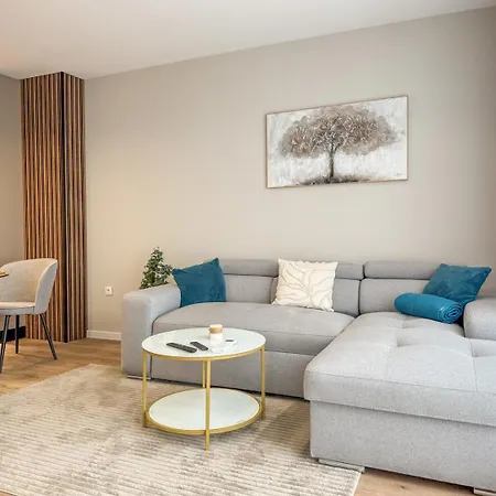 2bр In A Modern Complex Apartment *